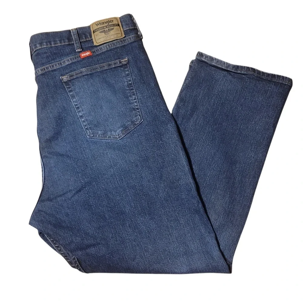 EUC Y2K Wrangler Premium Quality Relaxed Fit Jeans Mens‎ 44x30 Dark Wash Blue
